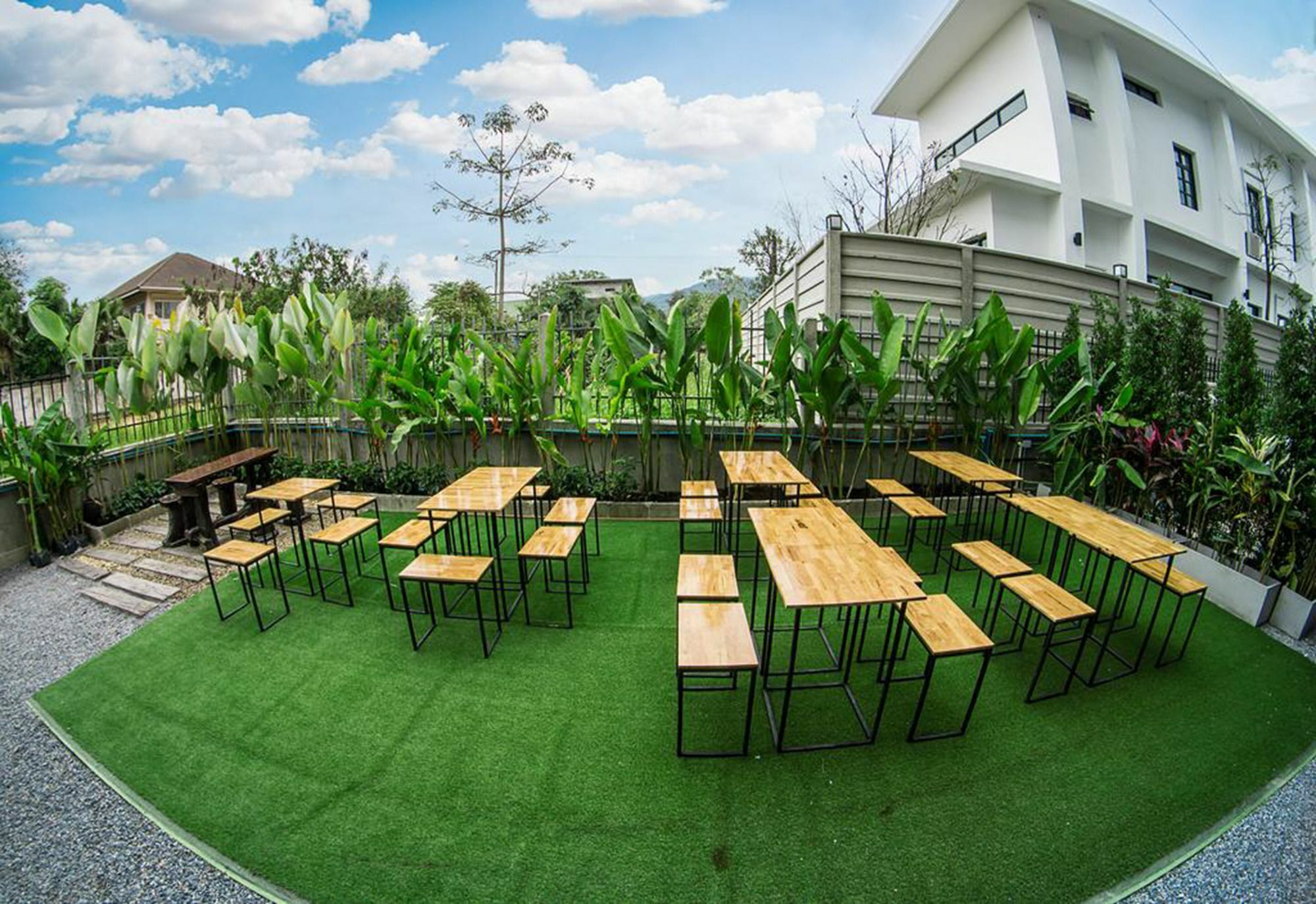 Km Hotel Chiang Mai Exterior photo